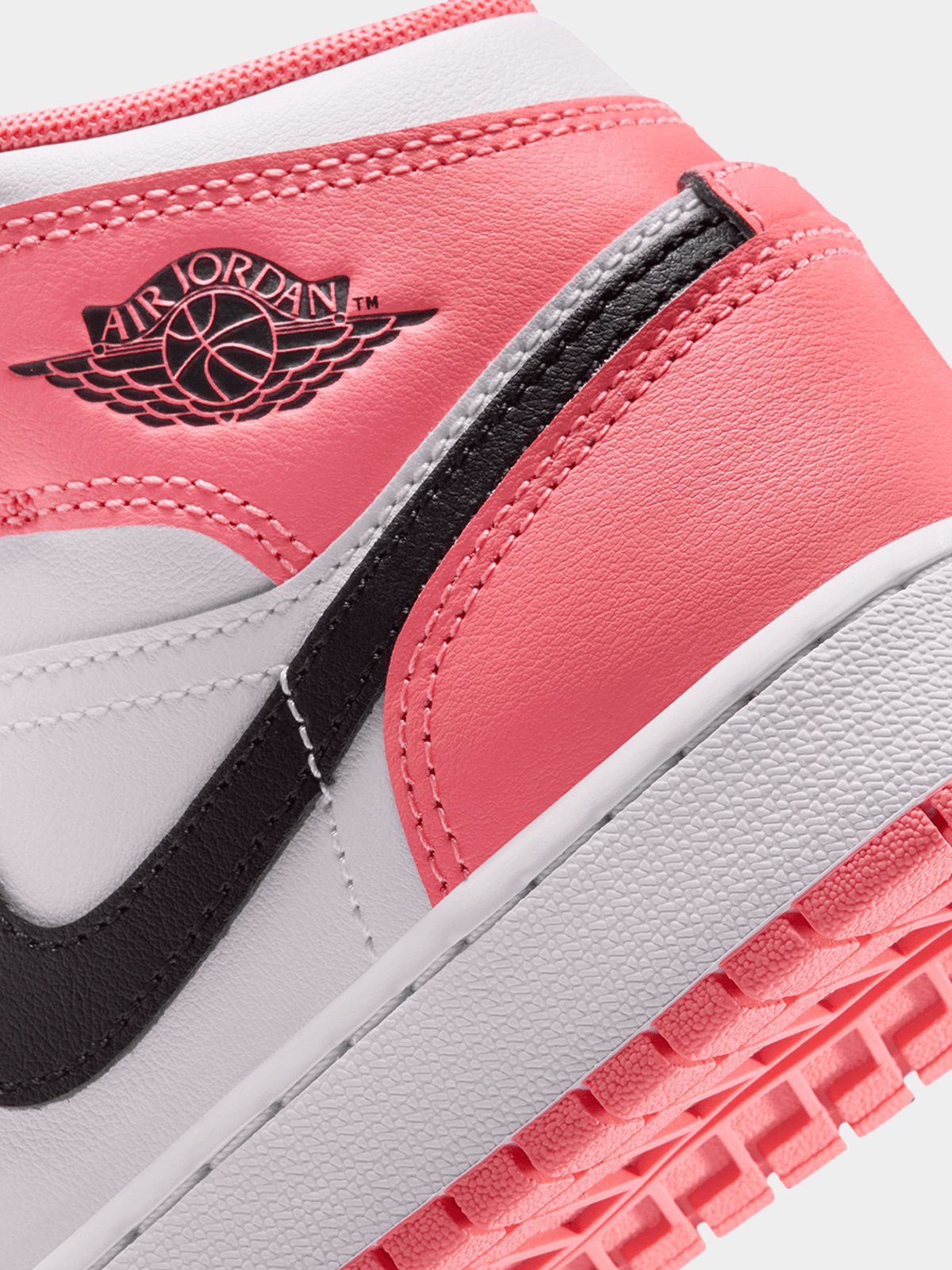 Jordan Junior 1 Mid Pink Gaze/Black Sneaker